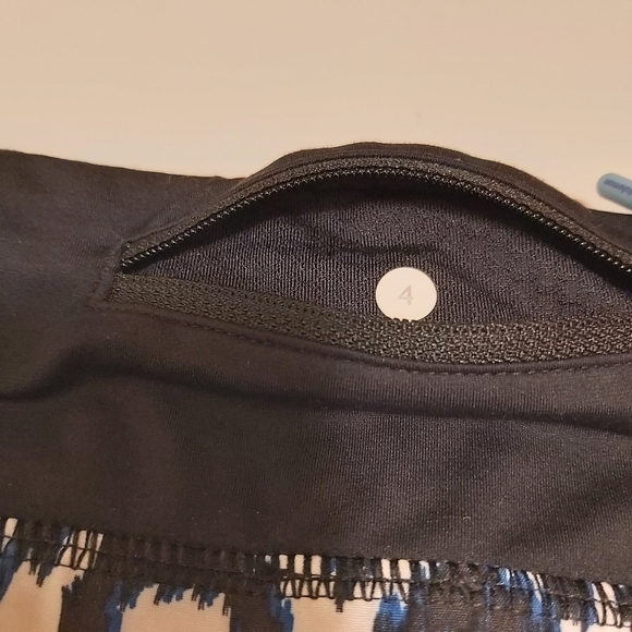 Lululemon speed shorts ikat print - Picture 2 of 4